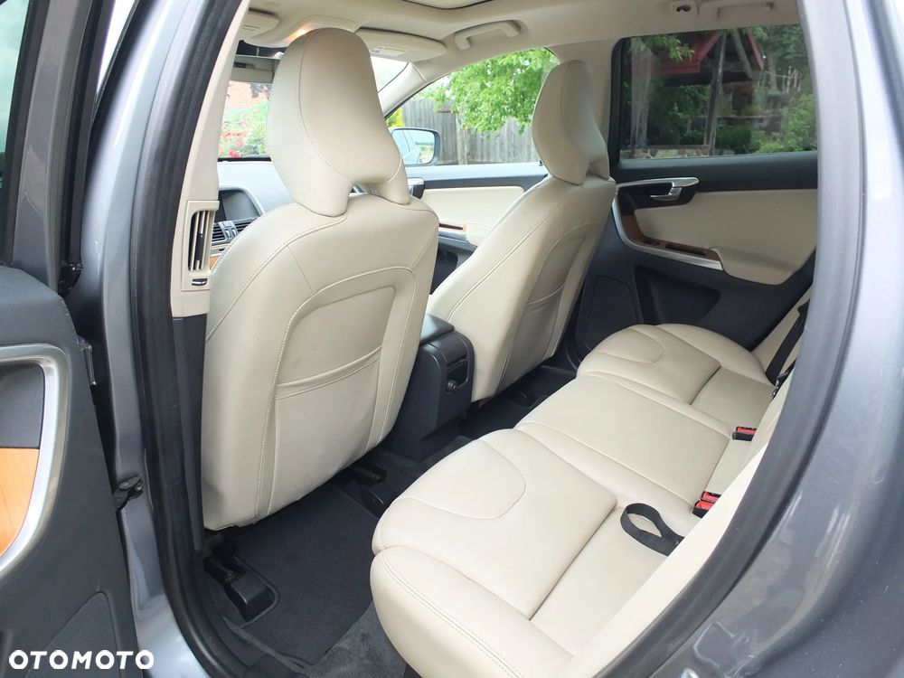 Volvo XC 60 T6 AWD Geartronic Summum - 15