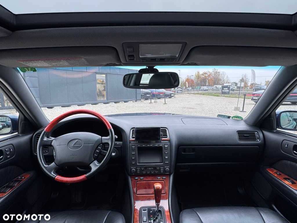 Lexus LS 400 - 12