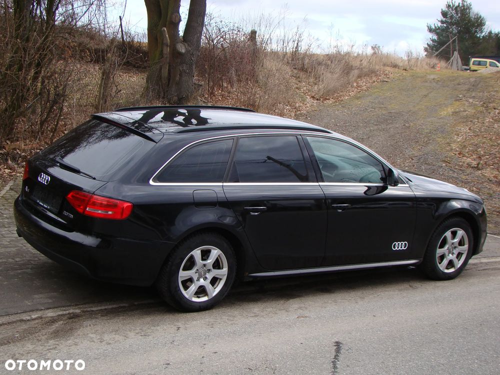 Audi A4 Avant - 9