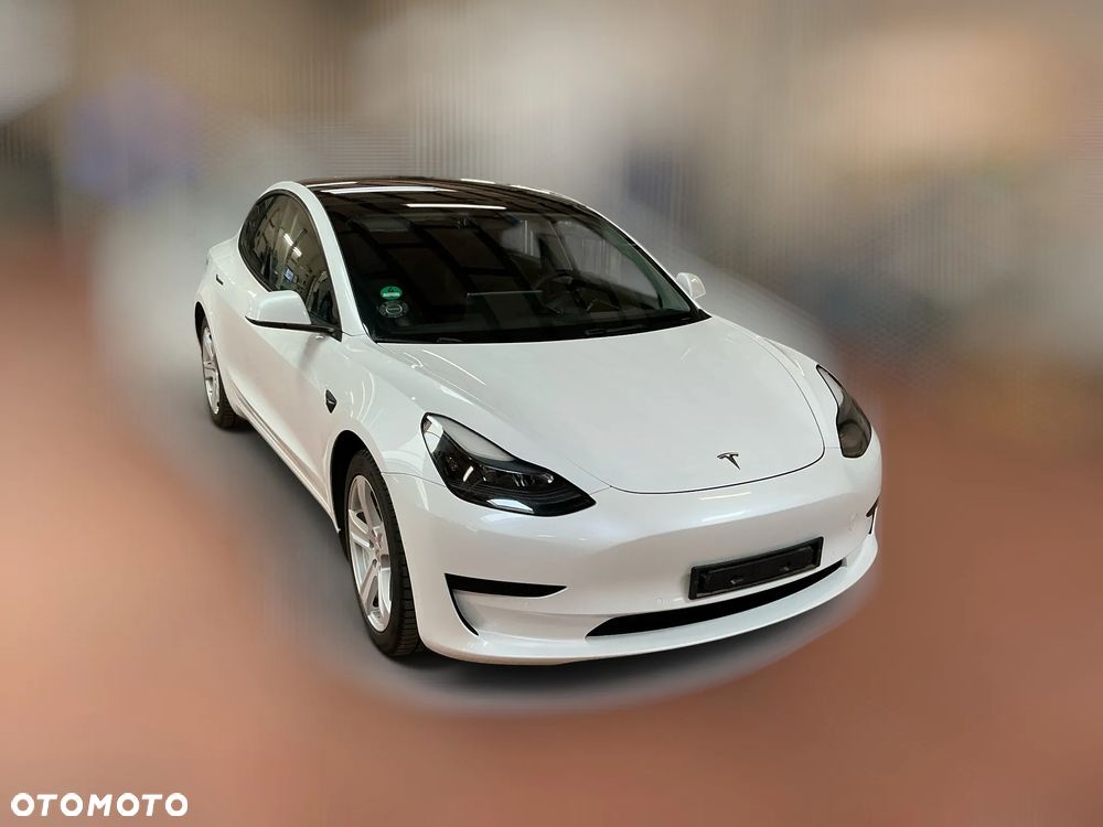 Tesla Model 3 RWD Hinterradantrieb - 4
