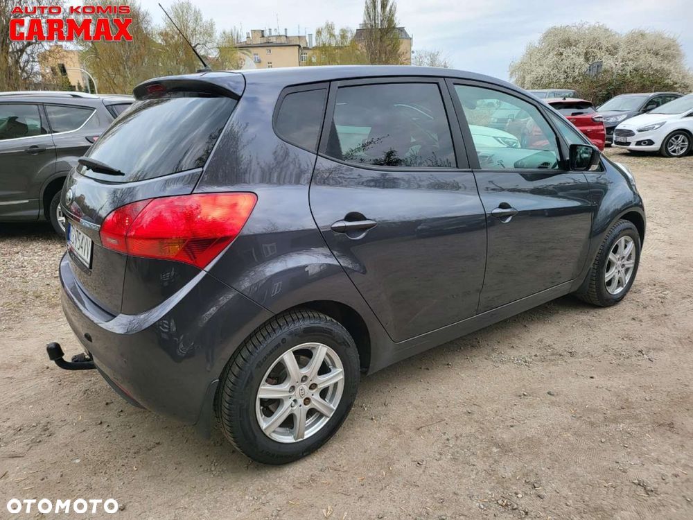 Kia Venga - 7
