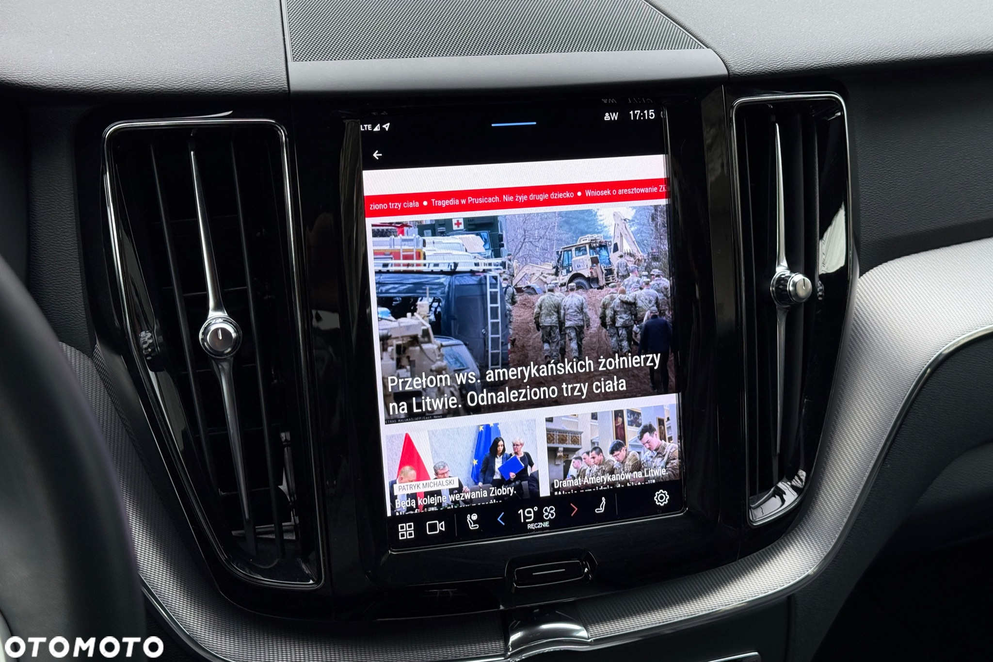 Volvo XC 60 D4 R-Design - 22