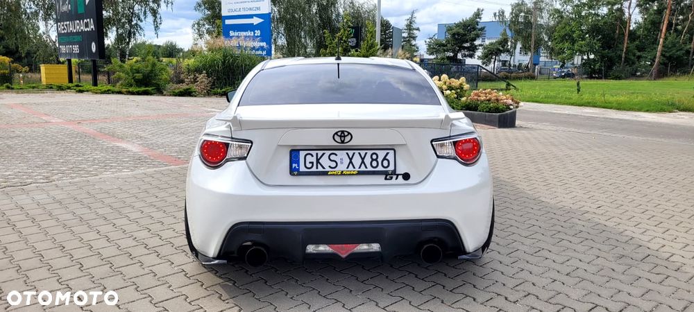 Toyota GT86 2.0 Prestige - 8