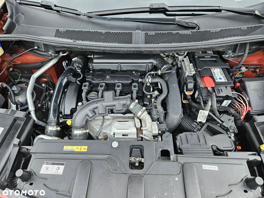 Peugeot 3008 1.6 THP Allure S&S EAT6 - 40