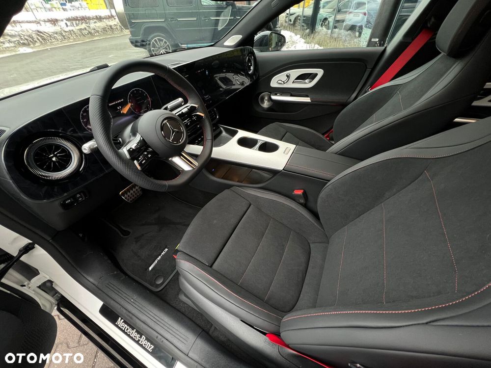 Mercedes-Benz CLA - 8