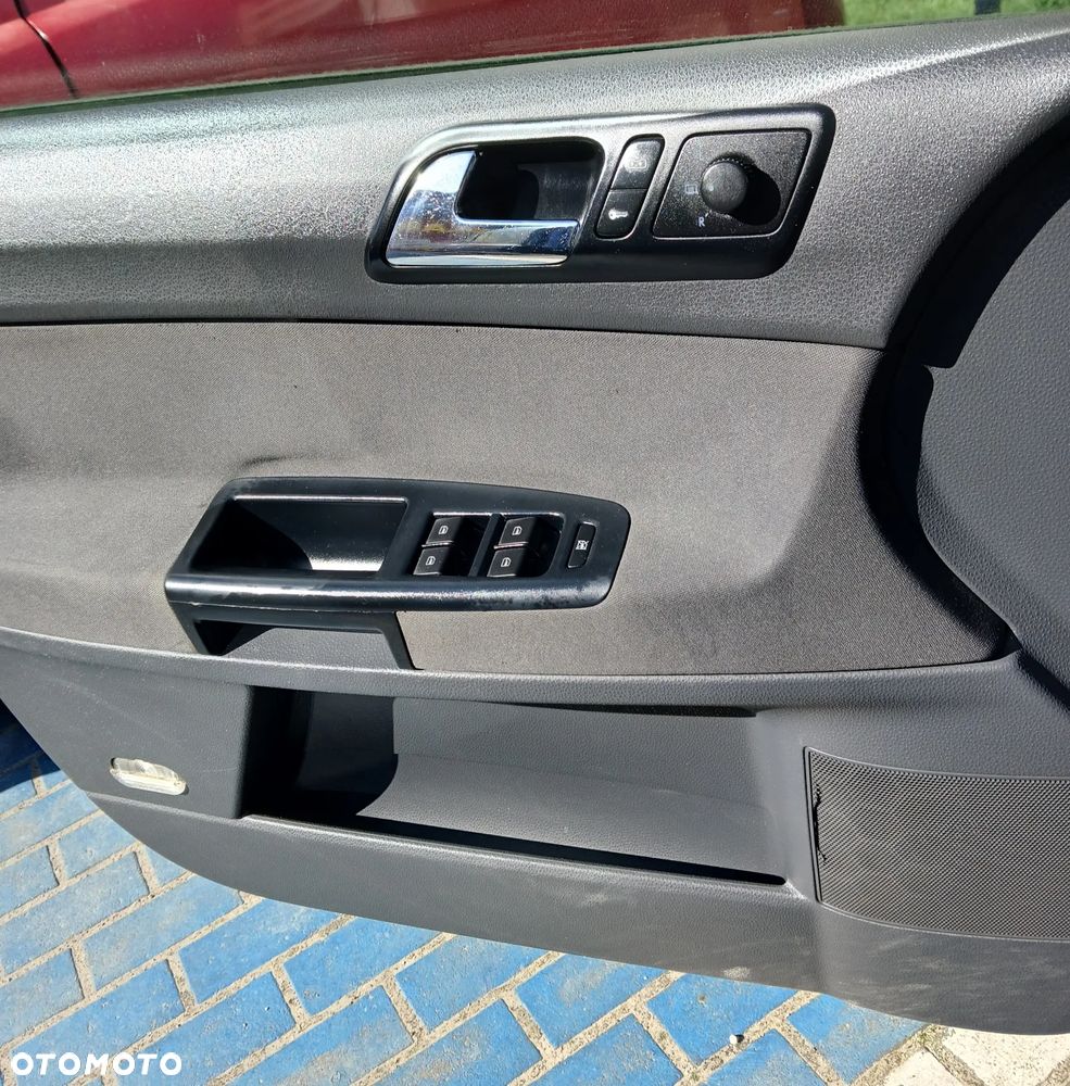 Volkswagen Polo 1.4 Highline - 4
