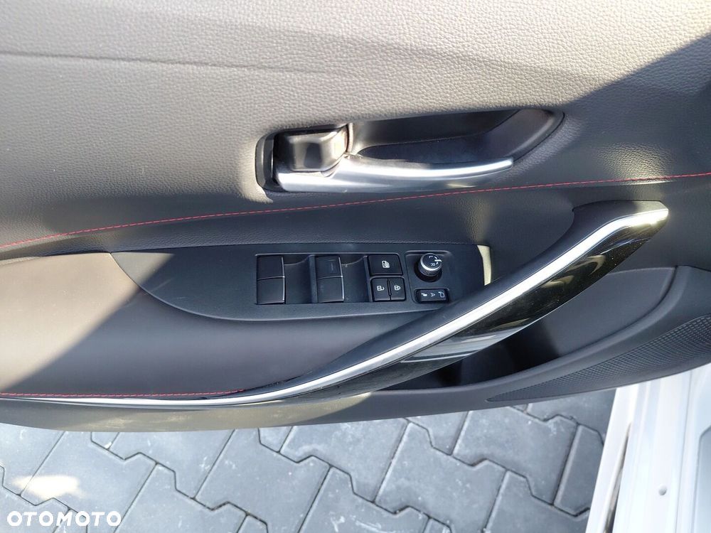 Toyota Corolla 1.8 Hybrid GR Sport Dynamic - 20