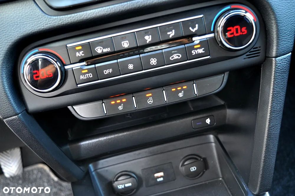 Kia Ceed 1.5 T-GDI Business Line Plus - 25