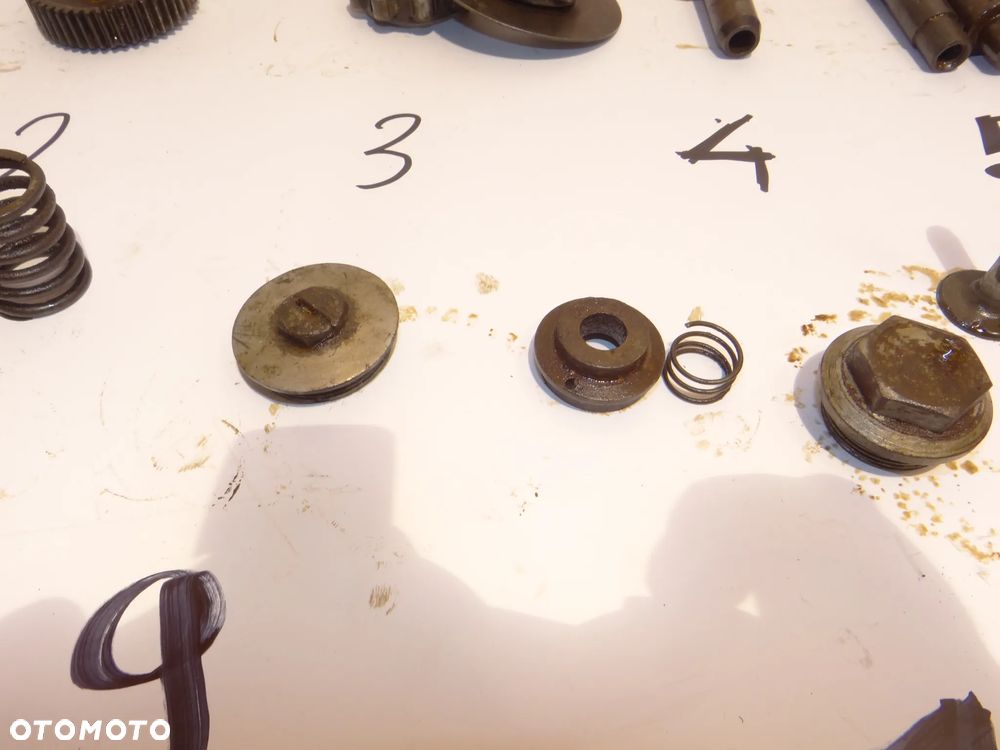 JUNAK M10 , M7 ZĘBATKI KORKI  PROWADNICE INNE CENA ZA CAŁOŚĆ  R005 - 8