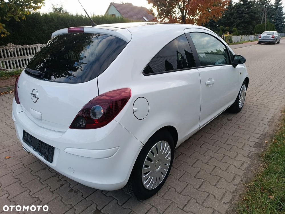 Opel Corsa 1.4 16V Color Elegance - 2