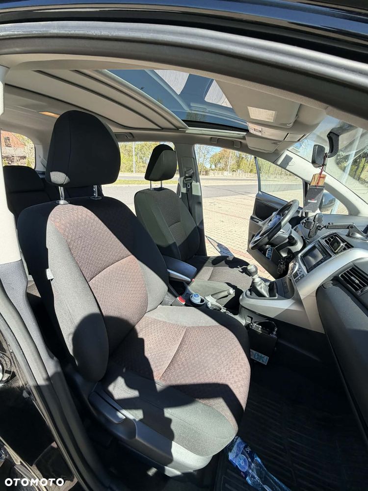 Toyota Verso 2.0 D-4D Premium - 7