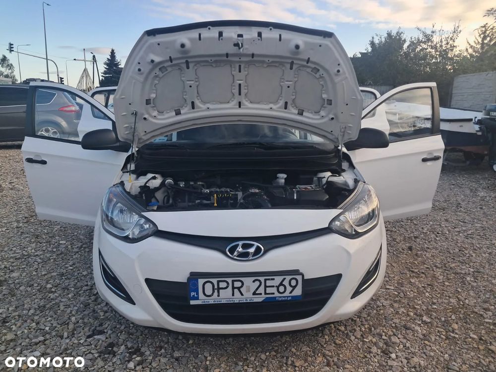 Hyundai i20 - 16