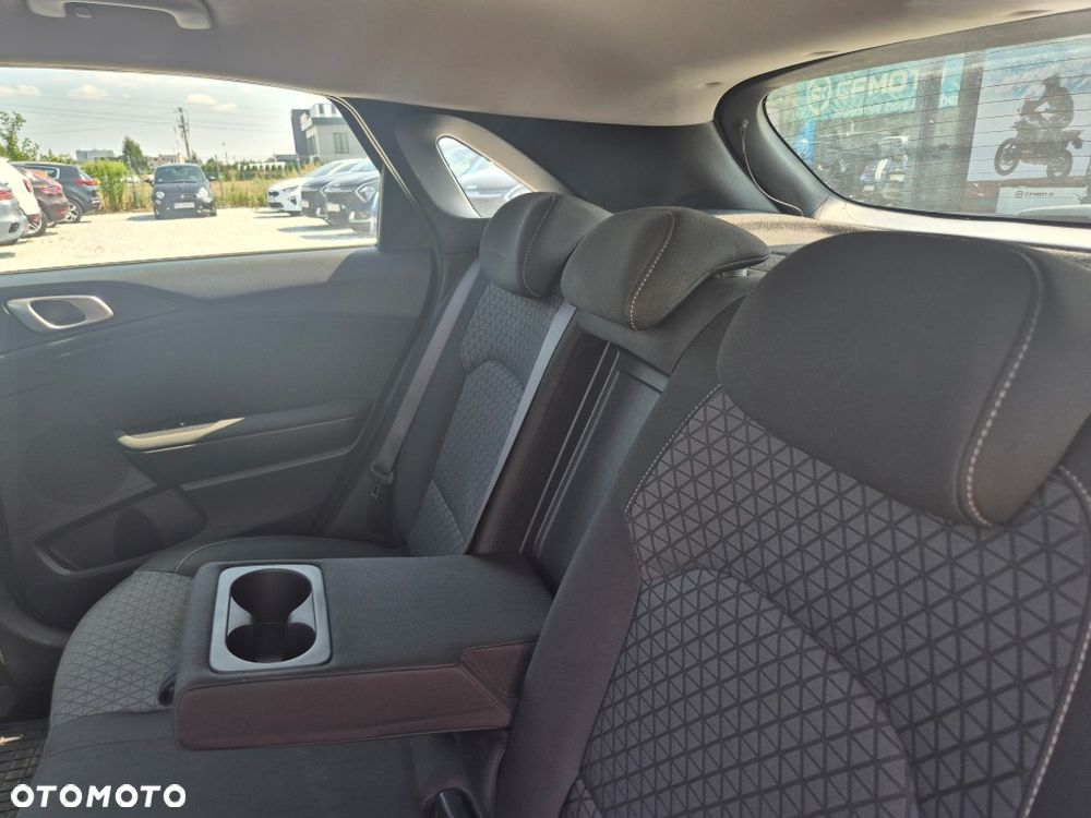 Kia Ceed 1.5 T-GDI M - 19