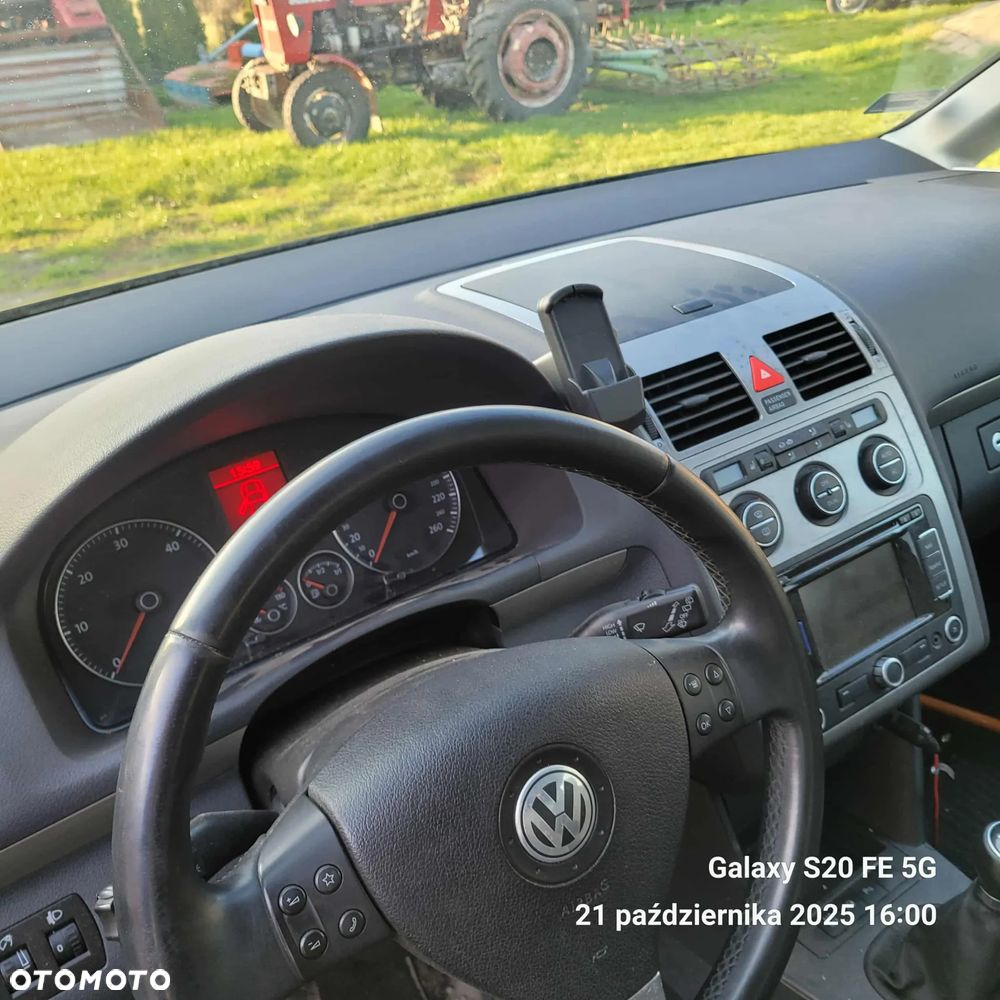 Volkswagen Touran 1.9 TDI DPF Blue Motion Freestyle - 6