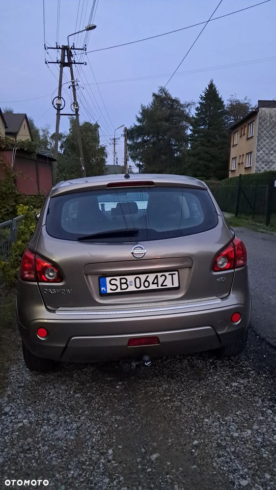 Nissan Qashqai 2.0 dCi DPF tekna - 7