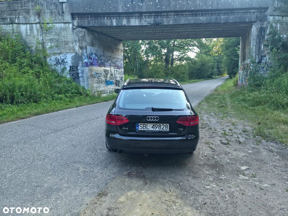 Audi A4 Avant - 9