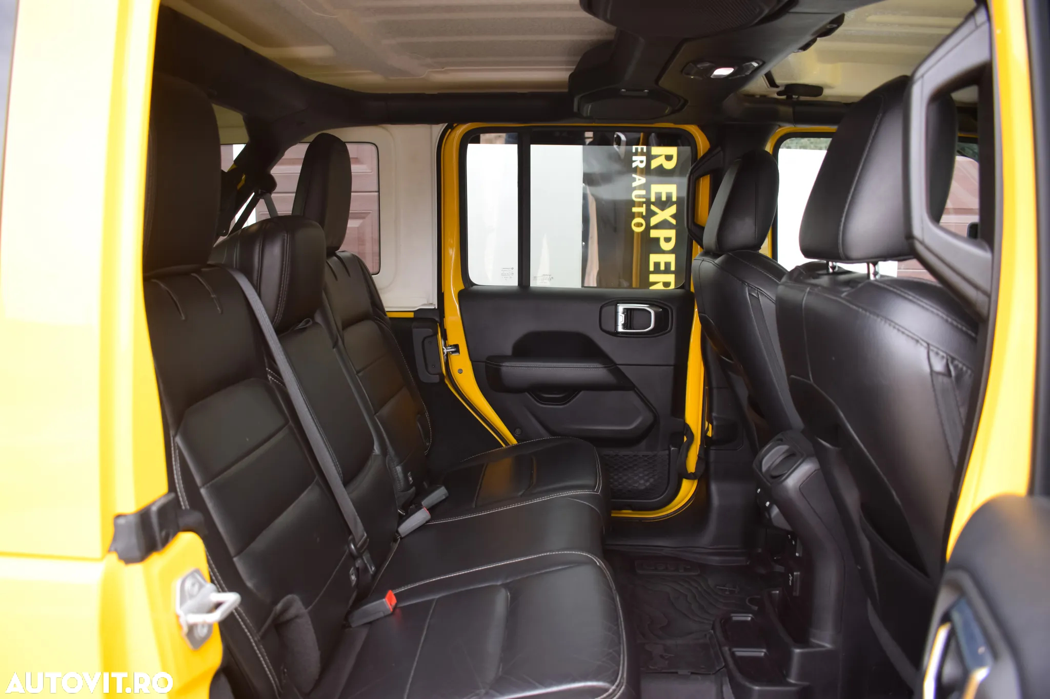 Jeep Wrangler Unlimited 2.0 Turbo AT8 Sahara - 15