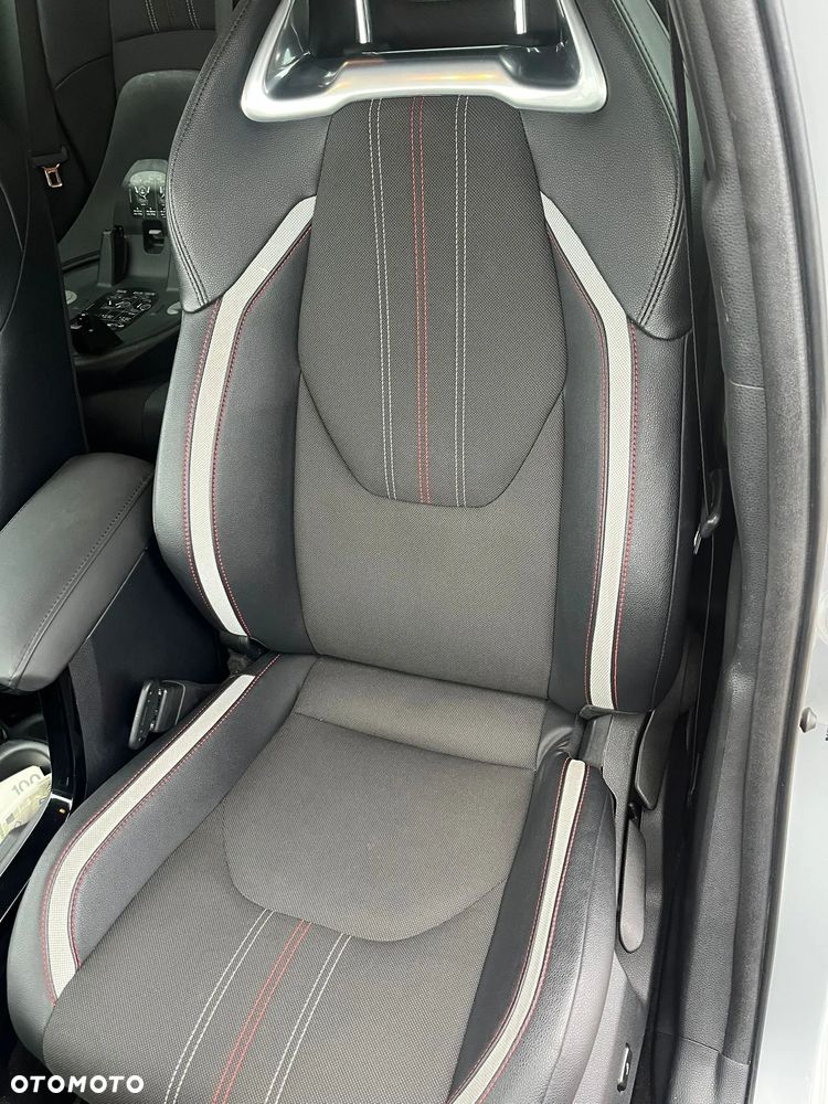 Toyota Corolla 1.8 Hybrid Selection - 8