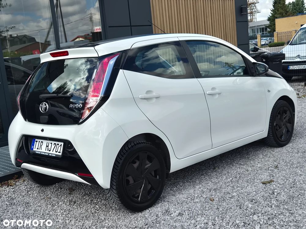 Toyota Aygo x-play Eco - 13