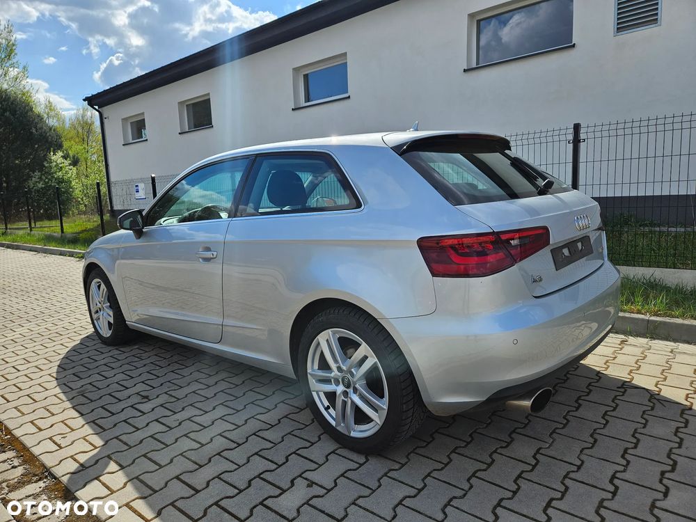 Audi A3 3-drzwiowe 1.4 TFSI Ambiente - 4