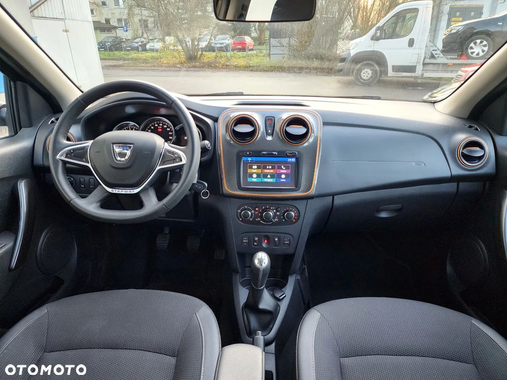 Dacia Sandero Stepway 0.9 TCe Ambiance S&S EU6 - 25