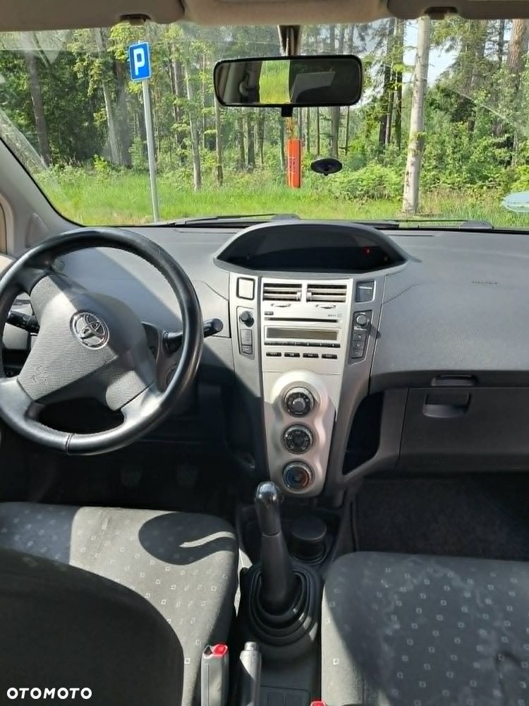 Toyota Yaris - 9