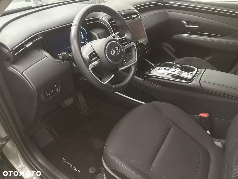 Hyundai Tucson 1.6 T-GDi HEV Executive 2WD - 11