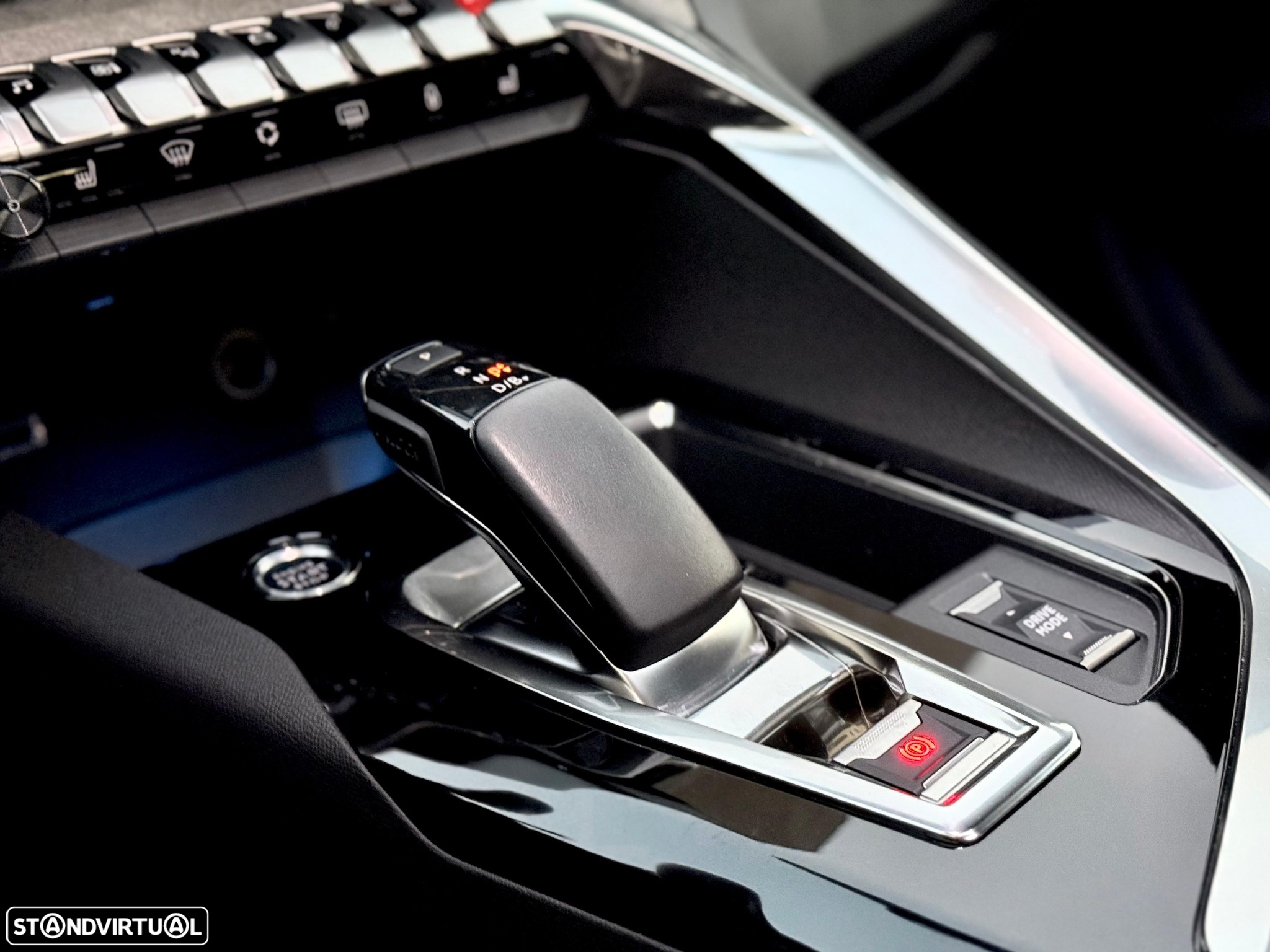 Peugeot 3008 1.6 Hybrid GT Pack e-EAT8 - 10