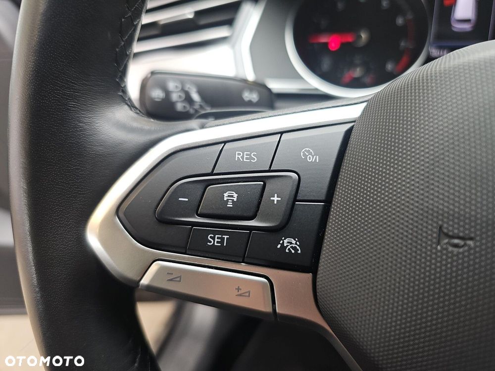 Volkswagen Passat Variant 1.5 TSI EVO Business DSG - 14