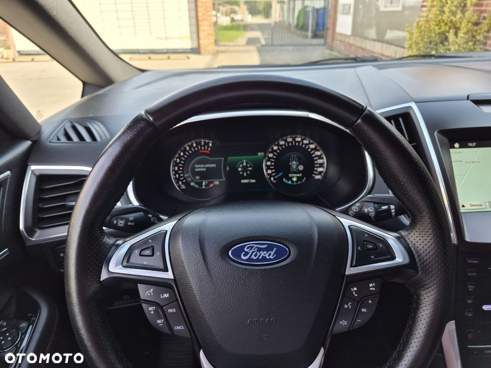 Ford S-Max - 18