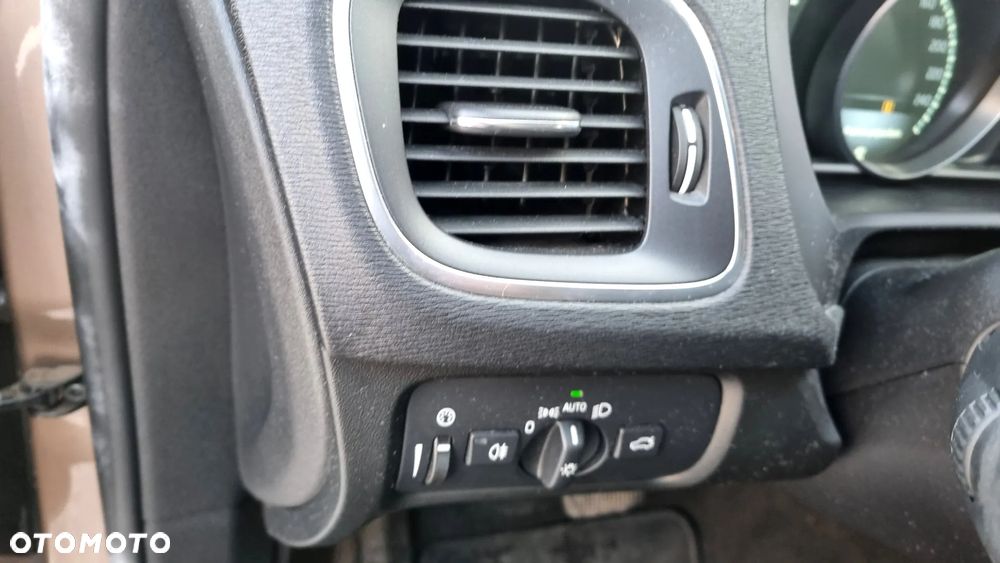 Volvo V40 Cross Country D3 Geartronic Summum - 19