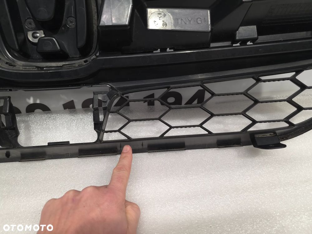 HONDA CR-V / CRV V 18- ATRAPA / GRILL PRZEDNI PRZÓD , NR 71121-TNY-G1 , NR AUKCJI GL842 - 17