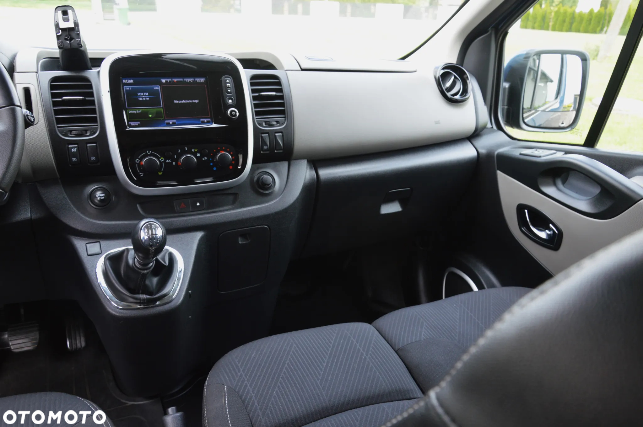Renault Trafic - 23