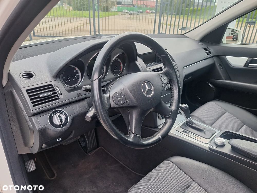 Mercedes-Benz Klasa C 250 (BlueTEC) d 7G-TRONIC - 9