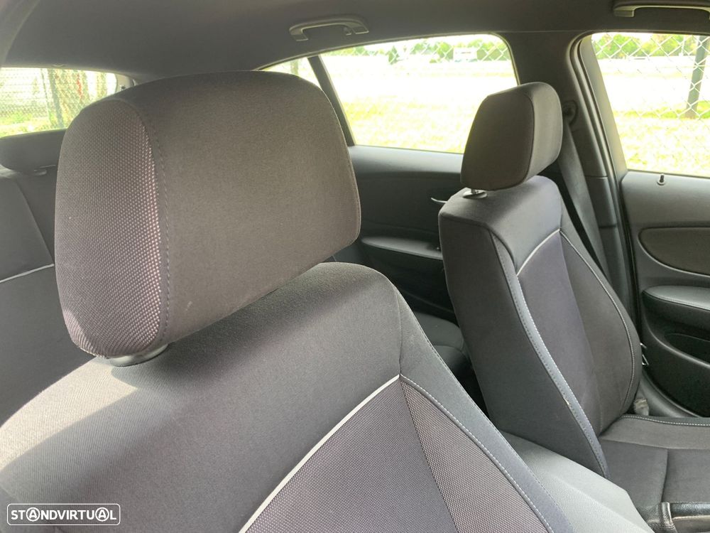 BMW 118 d Pack M - 20