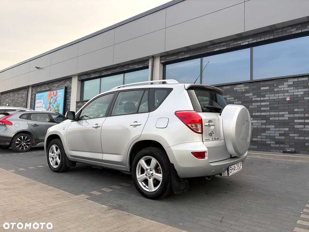 Toyota RAV4 2.2 D-4D Luna - 6