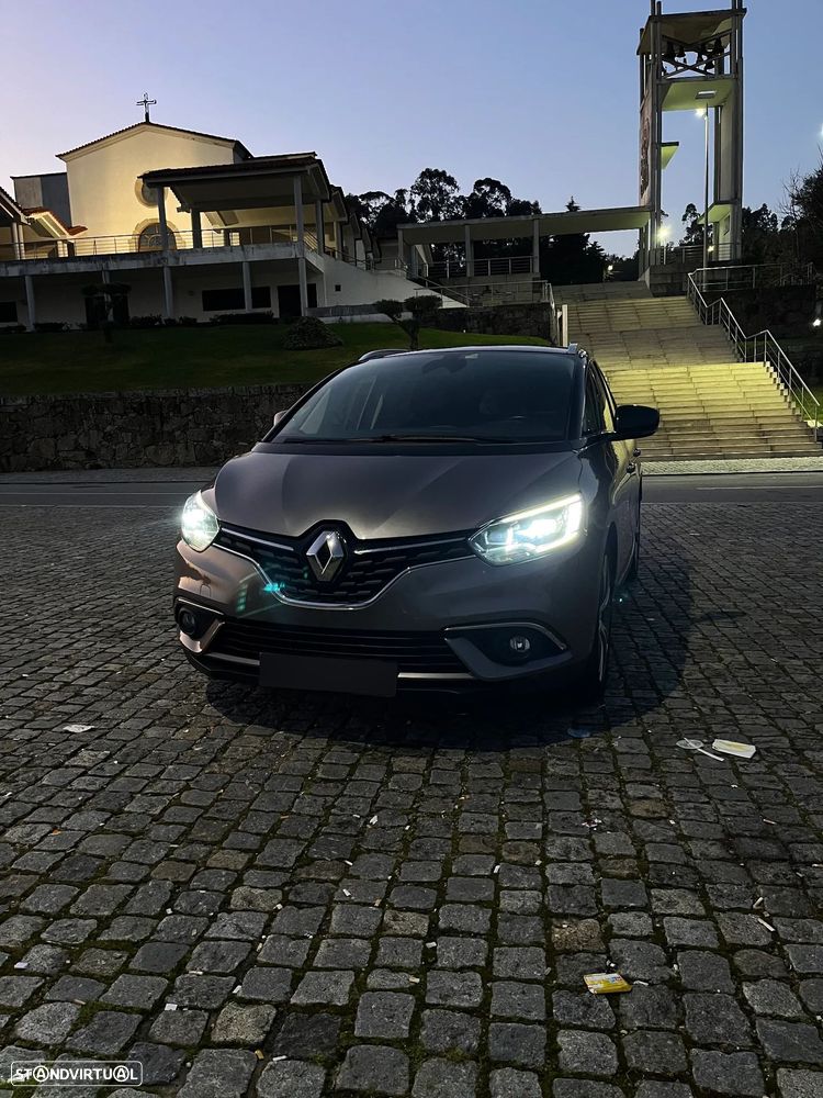 Renault Grand Scénic - 11