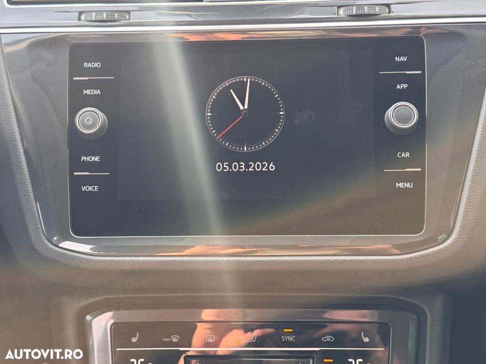 Volkswagen Tiguan 2.0 TDI DSG Life - 23