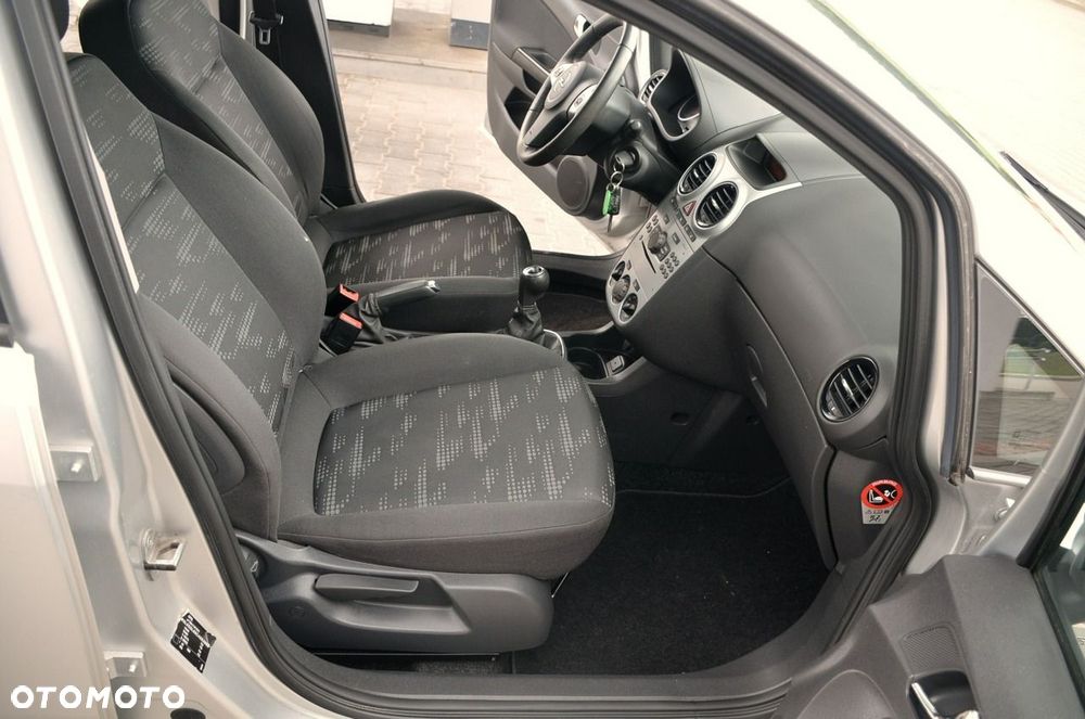 Opel Corsa - 17