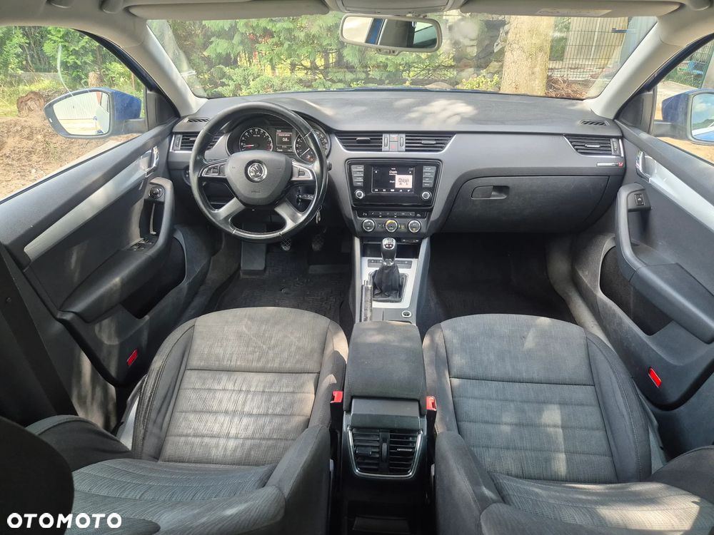 Skoda Octavia 1.6 TDI 4x4 Ambition - 11