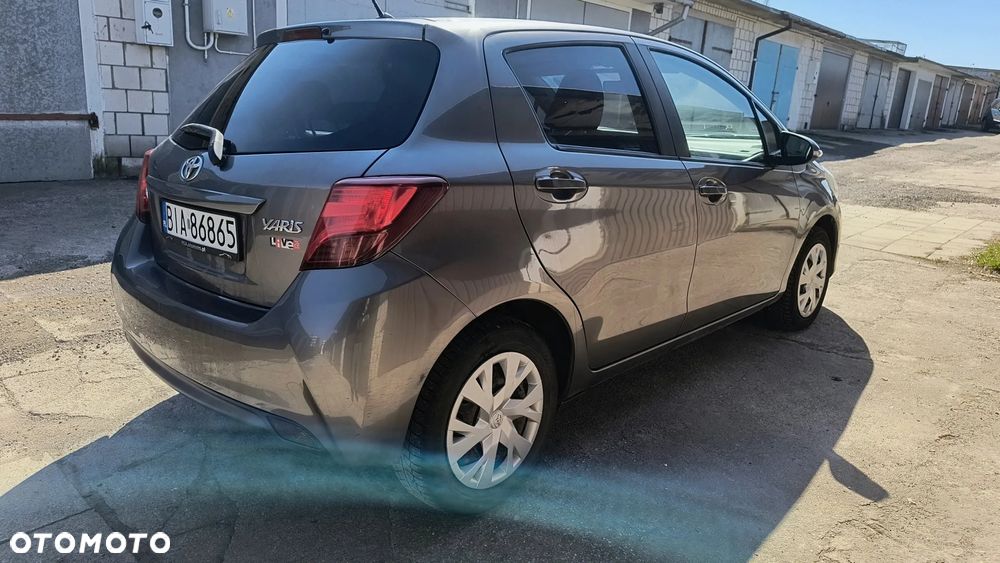 Toyota Yaris - 5