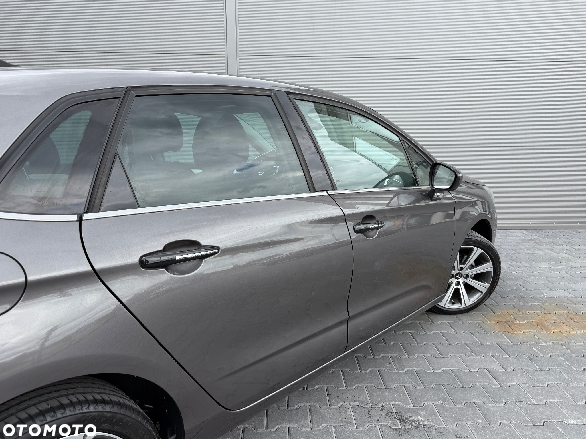 Citroën C4 PureTech e-THP 130 Exclusive - 30