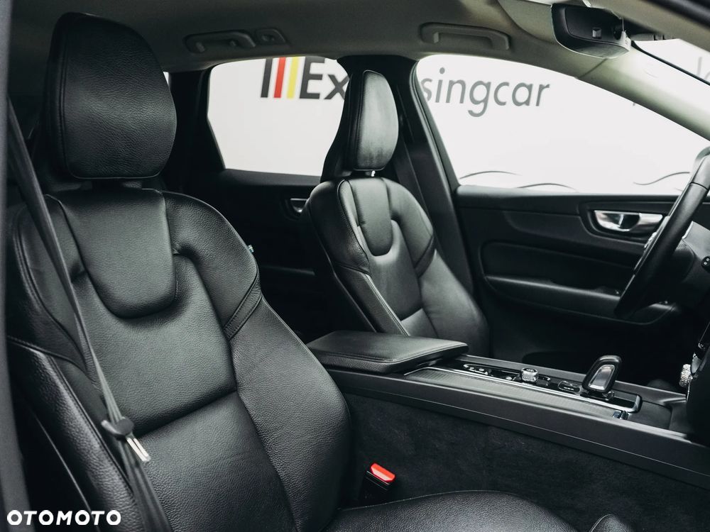 Volvo XC 60 B4 D Geartronic Momentum - 33