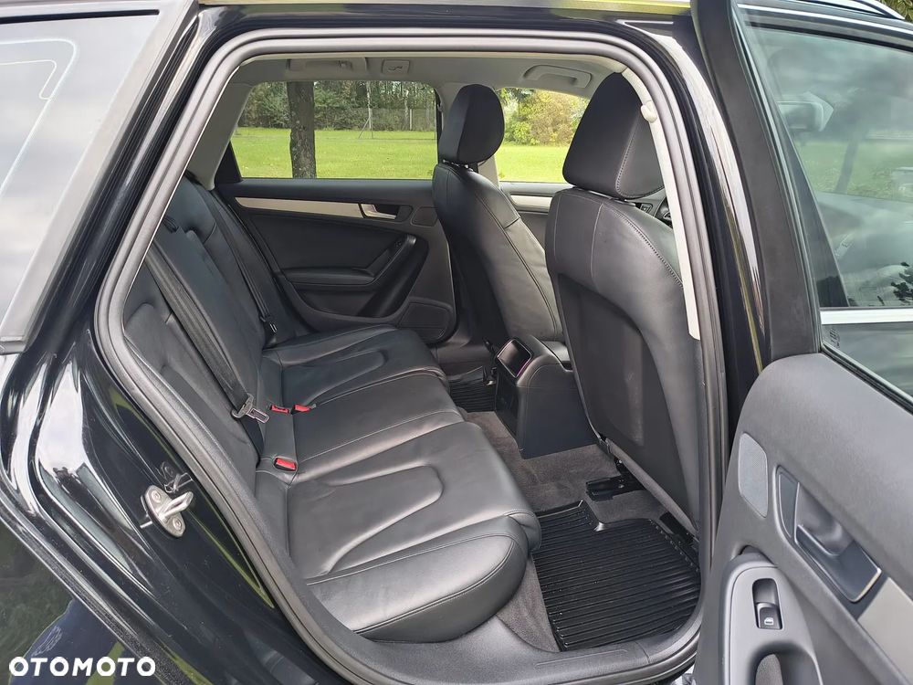 Audi A4 Avant 2.0 TDI - 17
