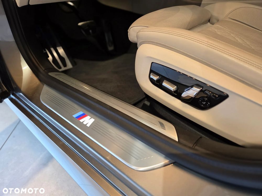 BMW Seria 7 730d xDrive mHEV sport - 13