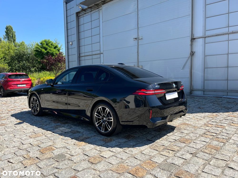 BMW Seria 5 520d mHEV M Sport - 10