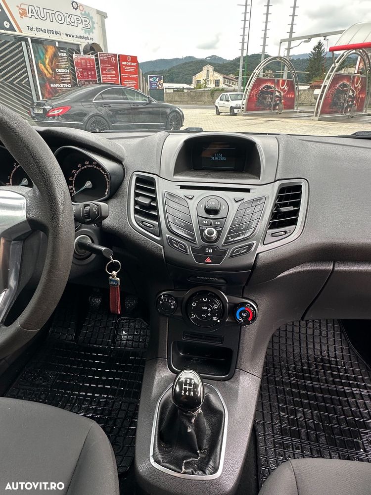 Ford Fiesta 1.5 TDCi Trend - 10