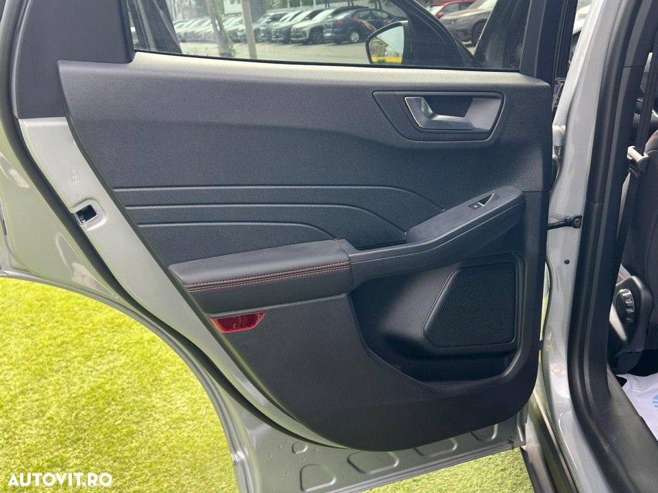 Ford Kuga - 26