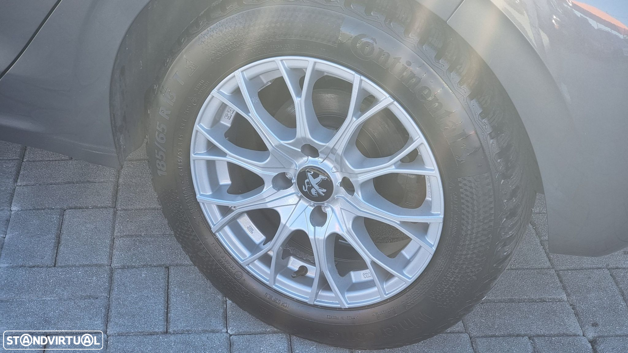 Peugeot 208 1.2 PureTech GT Line - 30