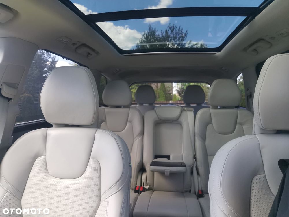 Volvo XC 90 - 33